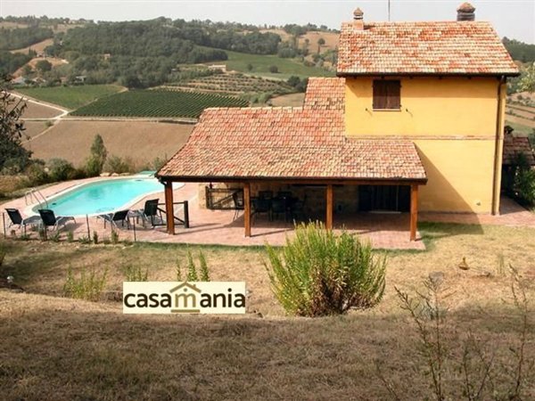 casa indipendente in vendita a San Lorenzo in Campo in zona San Vito sul Cesano