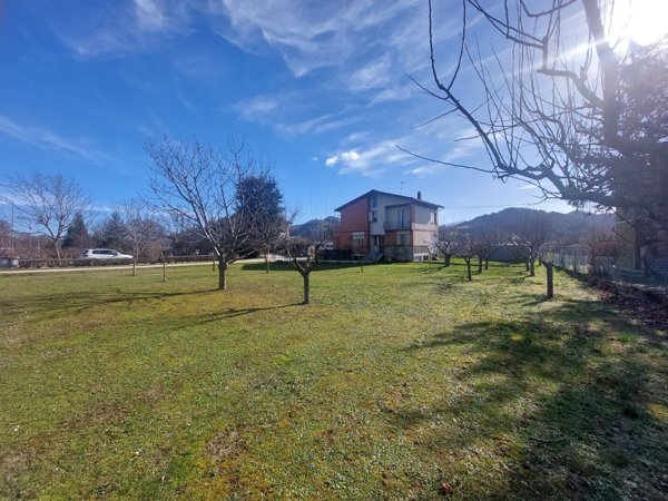 casa indipendente in vendita a Sant'Angelo in Vado