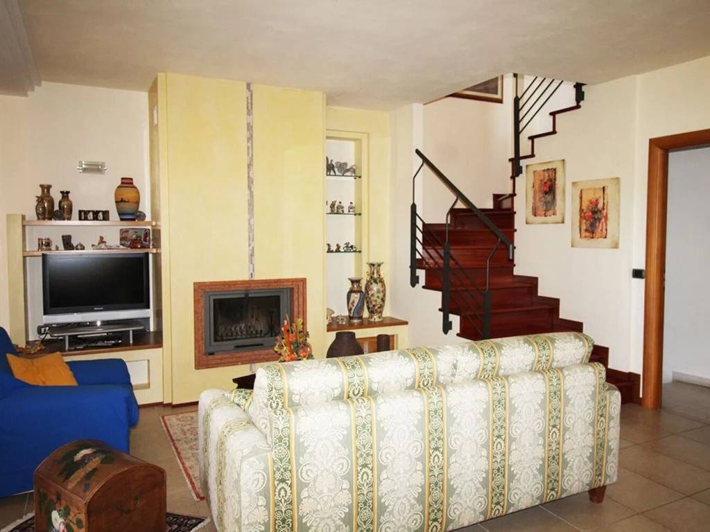 casa indipendente in vendita a Sant'Angelo in Vado