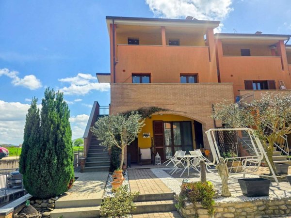 casa indipendente in vendita a Sant'Angelo in Vado