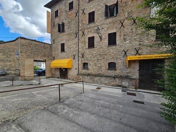 negozio in vendita a Sant'Angelo in Vado