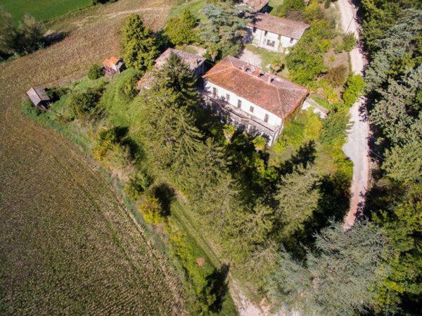 casale in vendita a Sant'Angelo in Vado