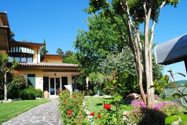 casa indipendente in vendita a Sant'Angelo in Vado