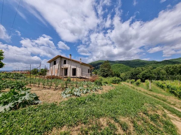 casa indipendente in vendita a Sant'Angelo in Vado