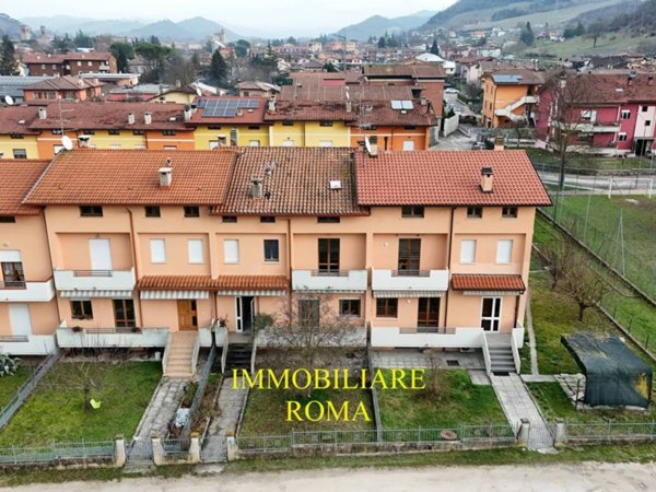 casa indipendente in vendita a Sant'Angelo in Vado