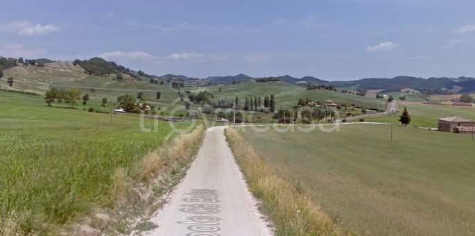 locale di sgombero in vendita a Sant'Angelo in Vado