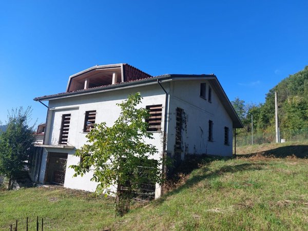casa indipendente in vendita a Sant'Angelo in Vado