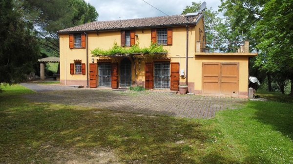 casa indipendente in vendita a Sant'Ippolito