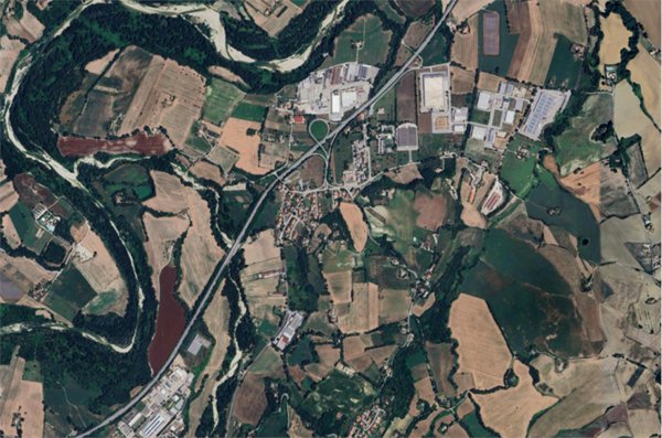 terreno edificabile in vendita a Sant'Ippolito