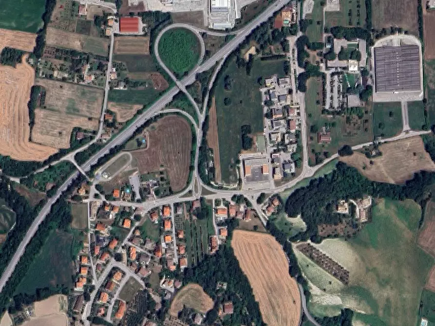 terreno edificabile in vendita a Sant'Ippolito