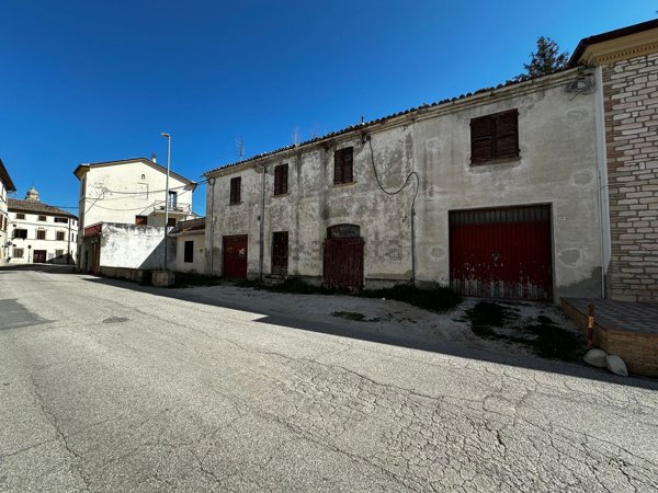 casa semindipendente in vendita a Sant'Ippolito