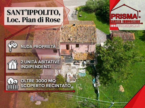 casa indipendente in vendita a Sant'Ippolito