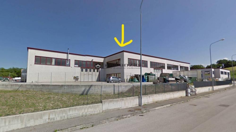 capannone in vendita a Sant'Ippolito