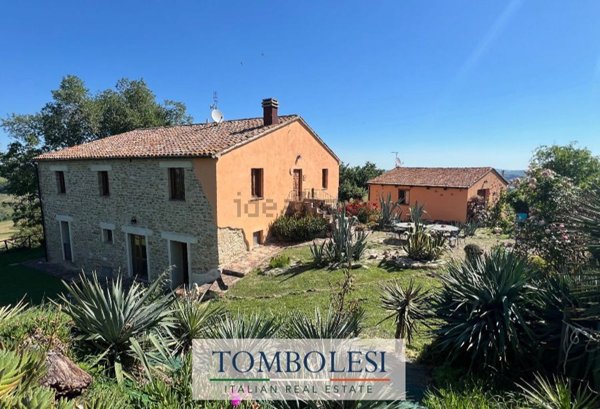casa indipendente in vendita a Sant'Ippolito