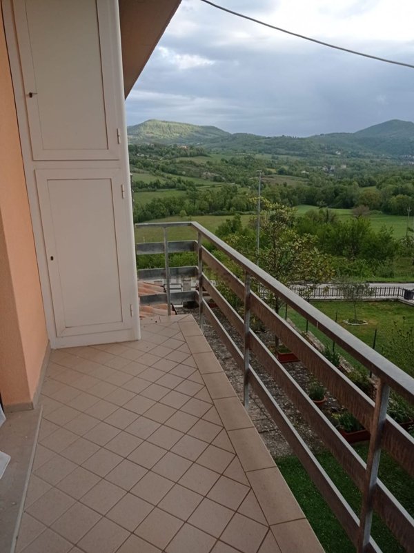 appartamento in vendita a Serra Sant'Abbondio