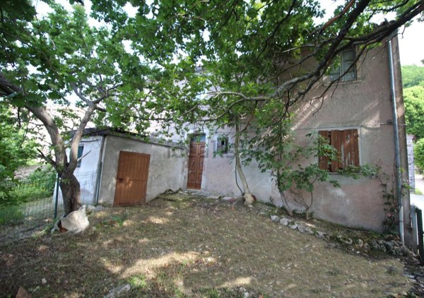 appartamento in vendita a Serra Sant'Abbondio