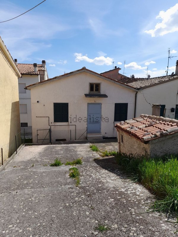 casa semindipendente in vendita a Serra Sant'Abbondio in zona Poggetto