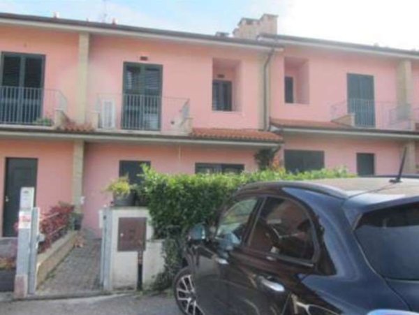 casa indipendente in vendita a Serra Sant'Abbondio