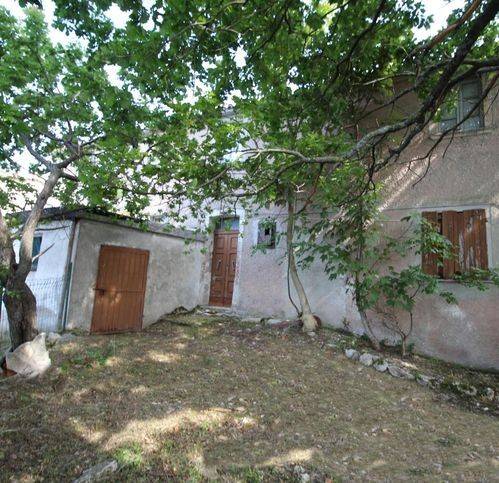 casa indipendente in vendita a Serra Sant'Abbondio in zona Piccione