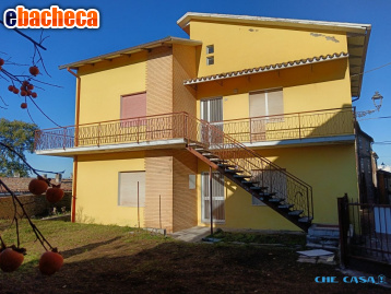 casa indipendente in vendita a Tavoleto