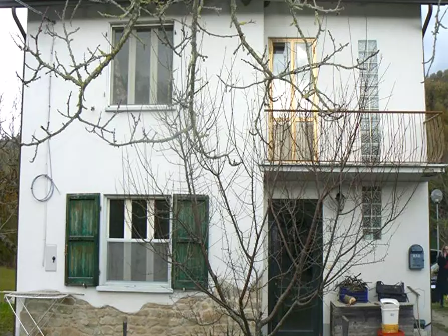 casa indipendente in vendita a Tavoleto