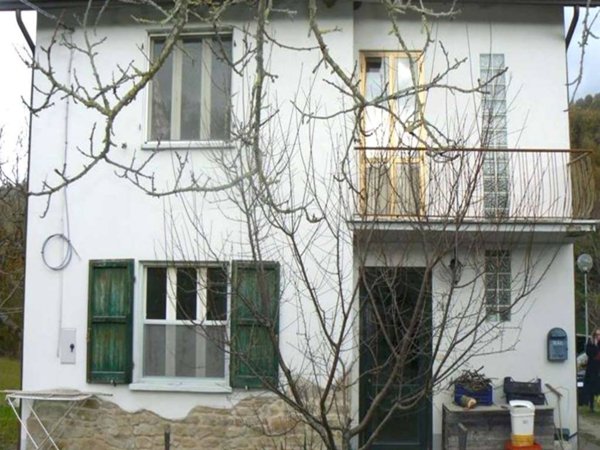 casa indipendente in vendita a Tavoleto