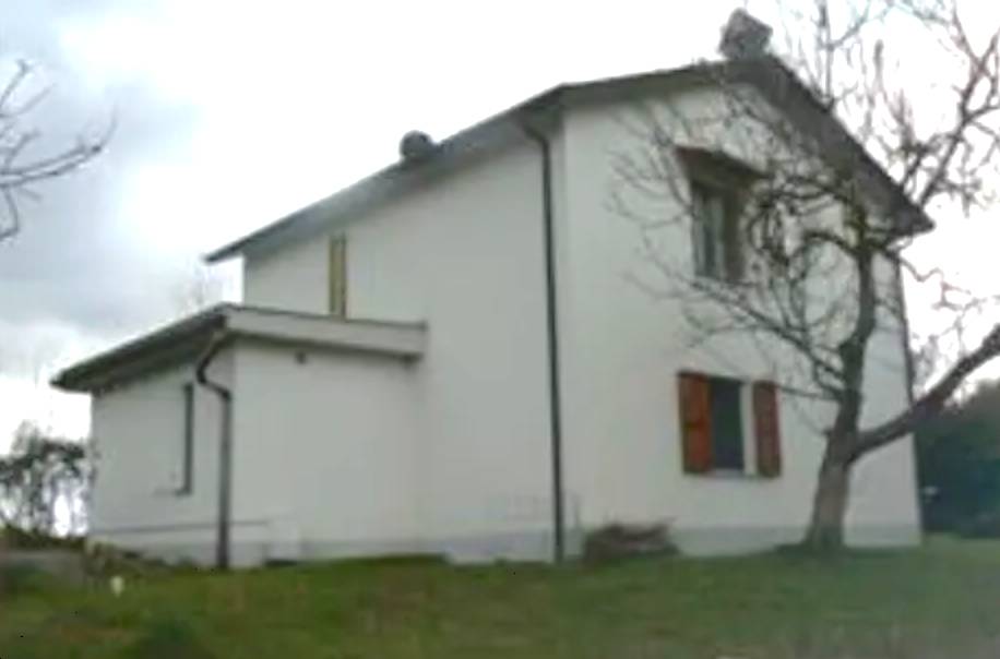 casa indipendente in vendita a Tavoleto