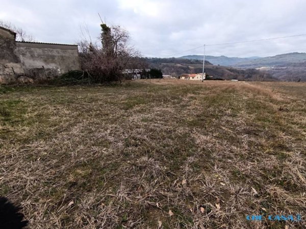 casa indipendente in vendita a Tavoleto