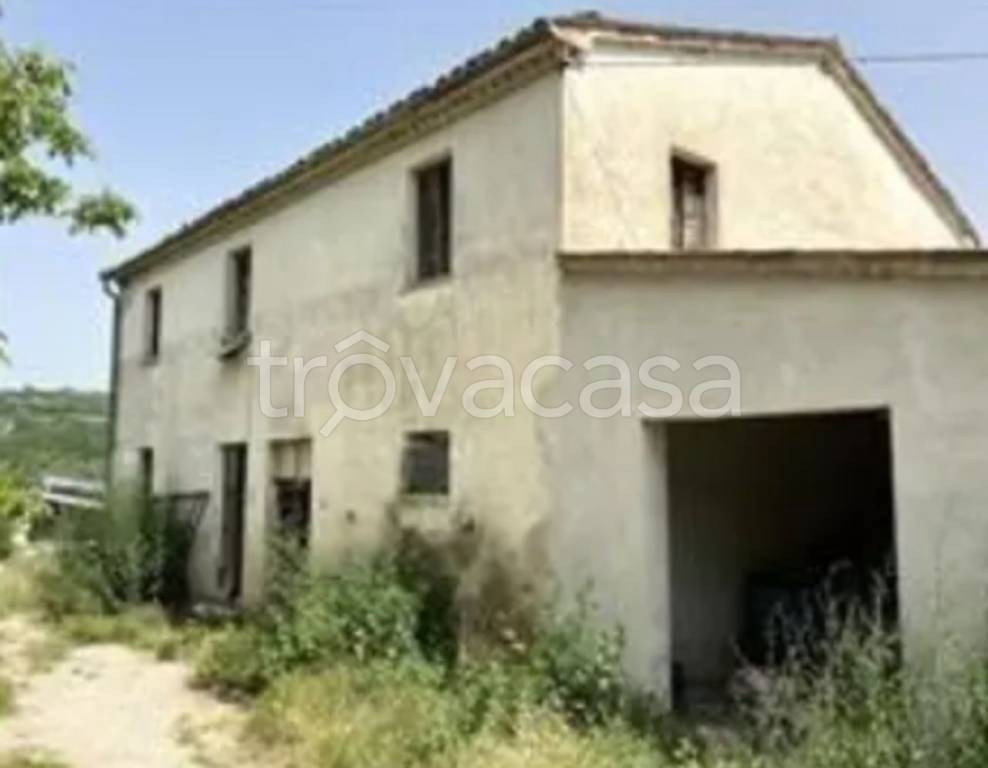 casa indipendente in vendita a Tavoleto
