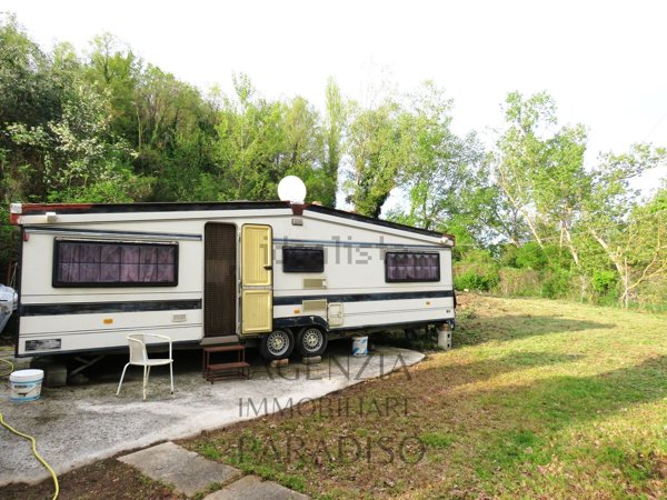 casale in vendita a Tavoleto