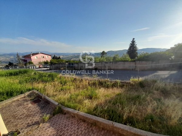 villa in vendita a Tavoleto