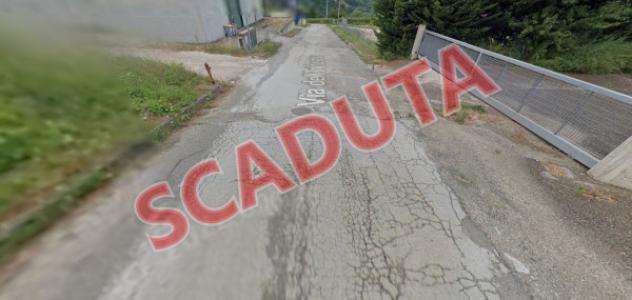 casa indipendente in vendita a Tavoleto