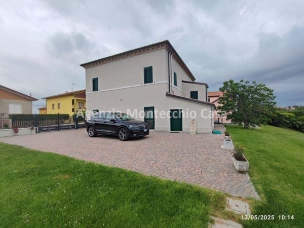 casa indipendente in vendita a Tavoleto in zona Casinella
