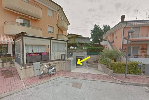 locale commerciale in vendita a Tavullia