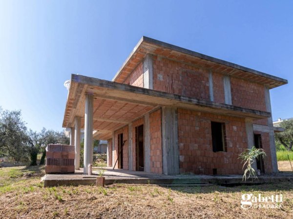 casa indipendente in vendita a Tavullia in zona Picciano
