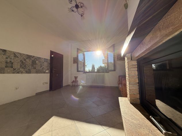 casa indipendente in vendita a Tavullia in zona Belvedere Fogliense