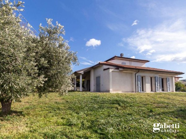 casa indipendente in vendita a Tavullia in zona Picciano