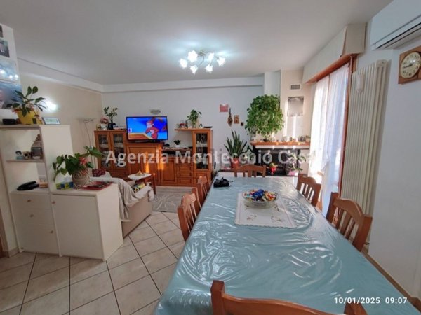 appartamento in vendita a Tavullia in zona Padiglione