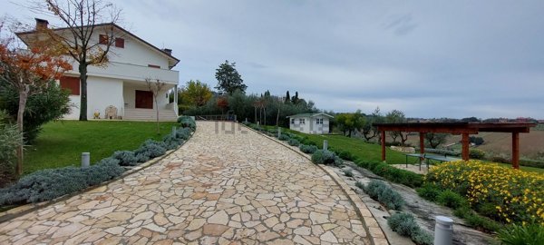casa indipendente in vendita a Tavullia