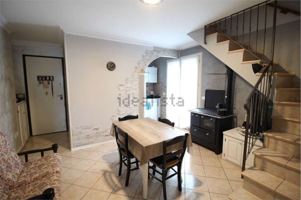 appartamento in vendita a Tavullia in zona Padiglione