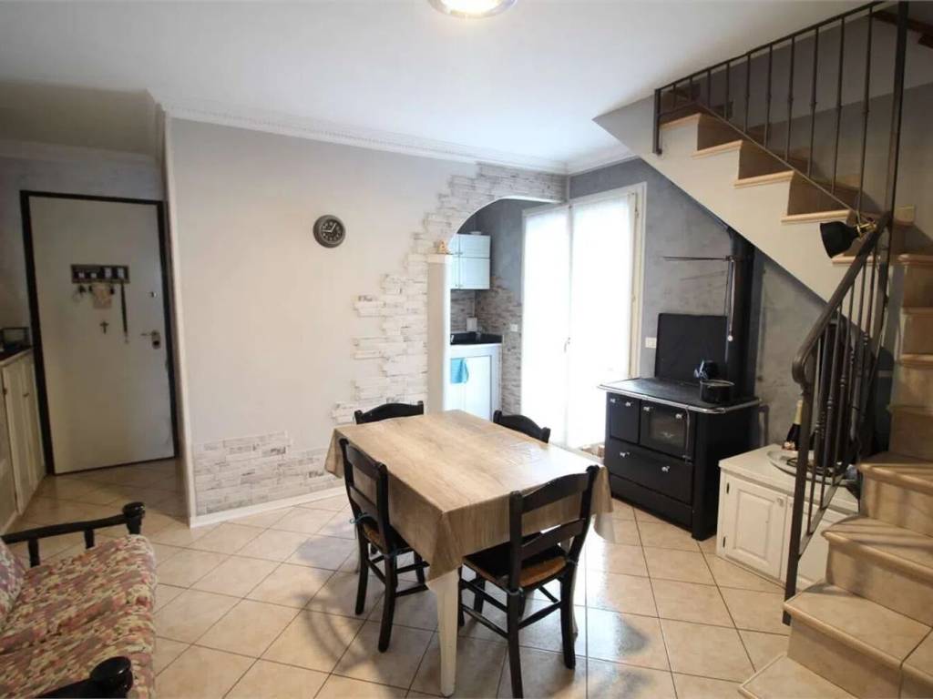 appartamento in vendita a Tavullia in zona Padiglione