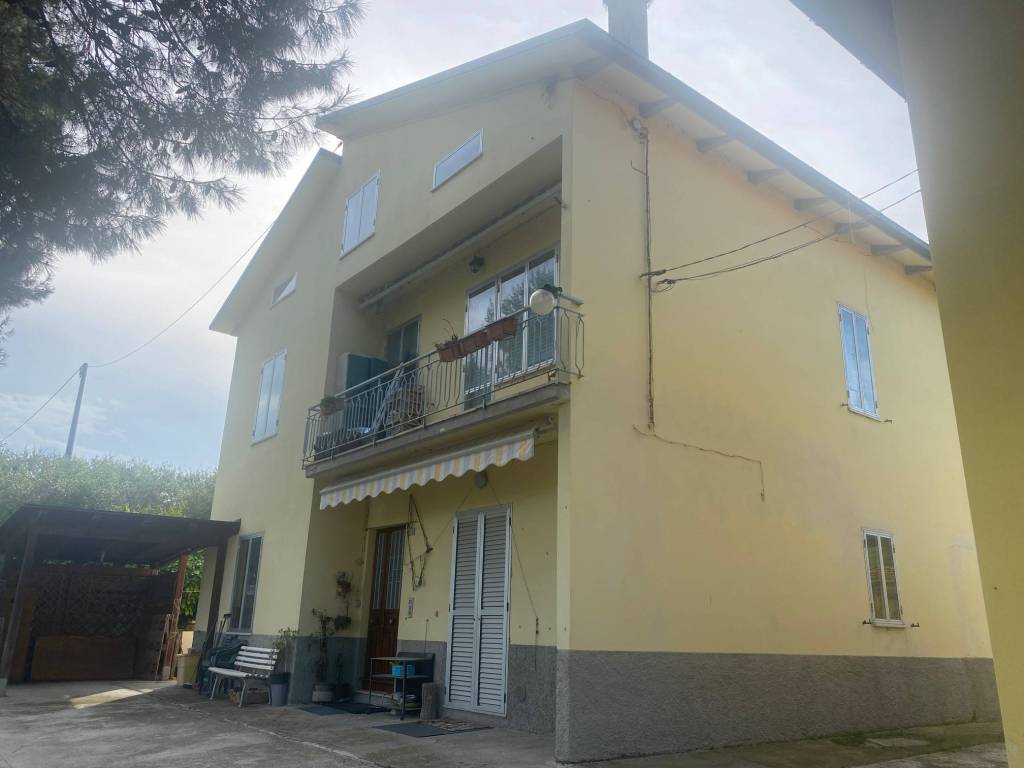 casa indipendente in vendita a Tavullia