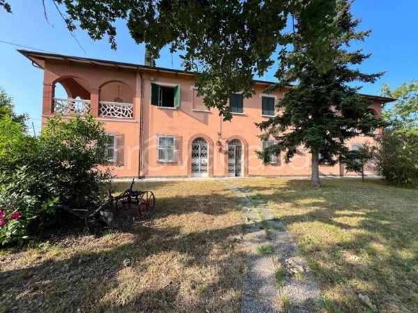 casa indipendente in vendita a Tavullia in zona Monteluro