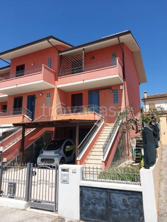 casa indipendente in vendita a Tavullia