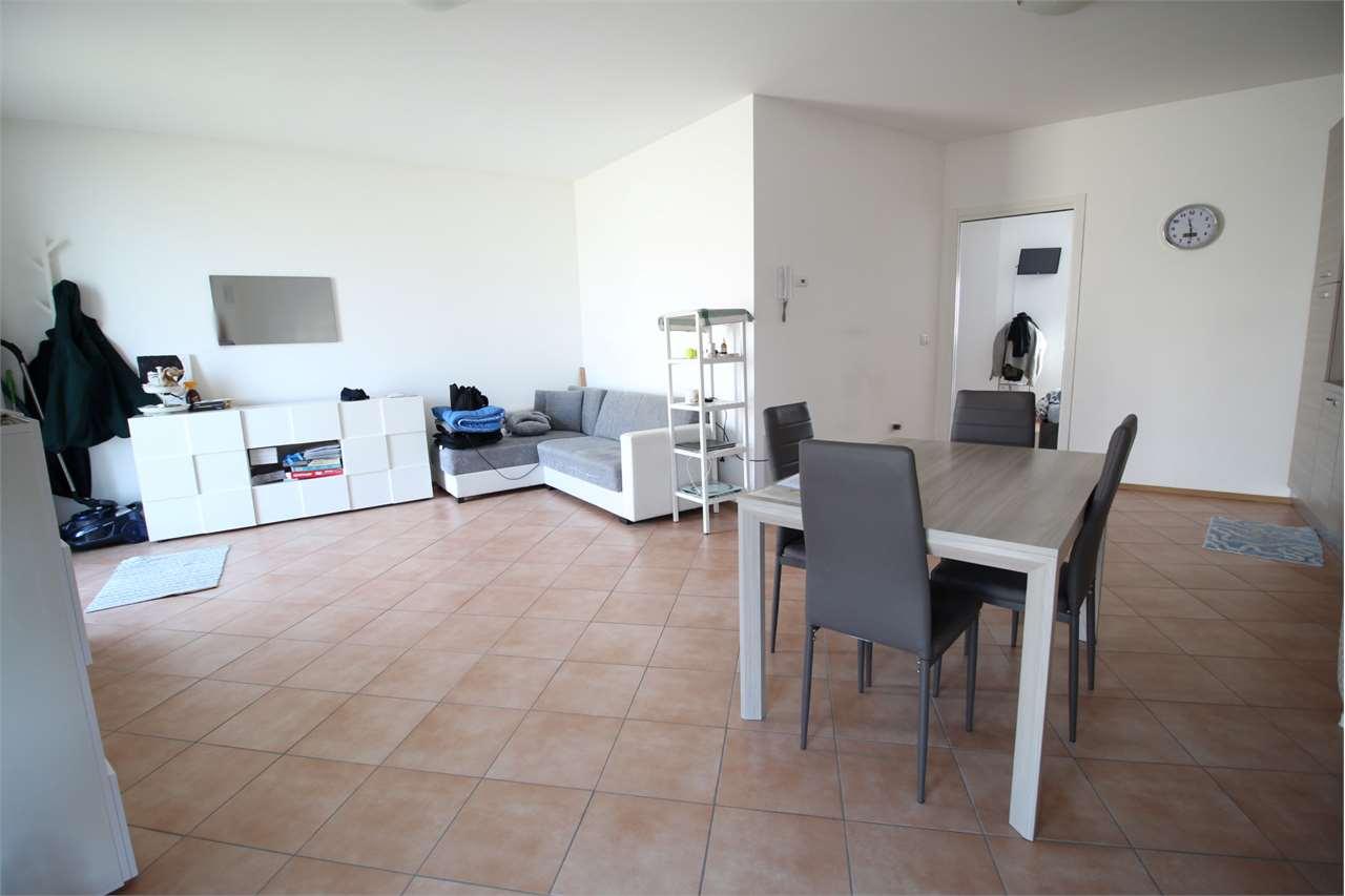 appartamento in vendita a Tavullia in zona Case Bernardi