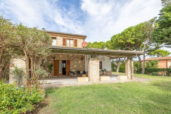 casa indipendente in vendita a Tavullia in zona San Germano