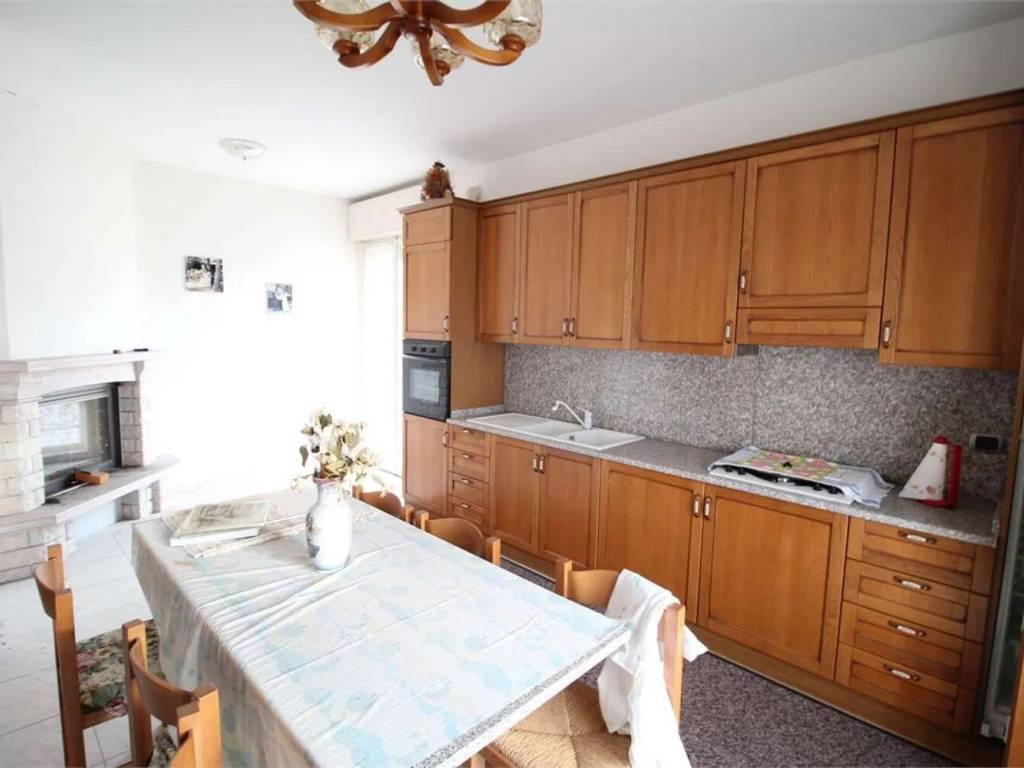 casa indipendente in vendita a Tavullia in zona Padiglione