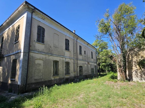 intera palazzina in vendita a Tavullia