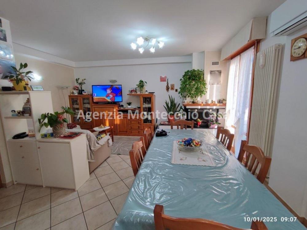 appartamento in vendita a Tavullia in zona Padiglione