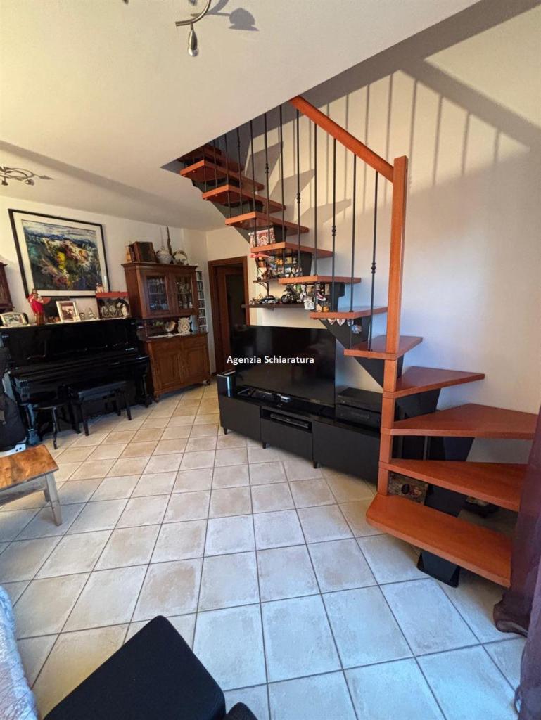 appartamento in vendita a Tavullia in zona Padiglione